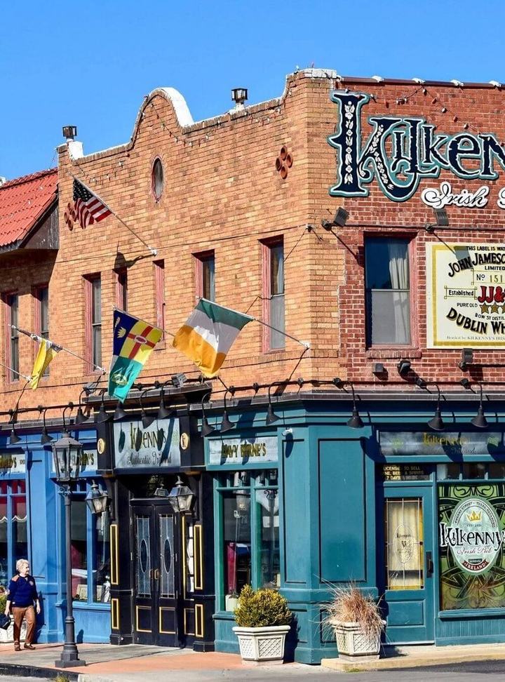 Storefronts and patios along Cherry Street in Tulsa
